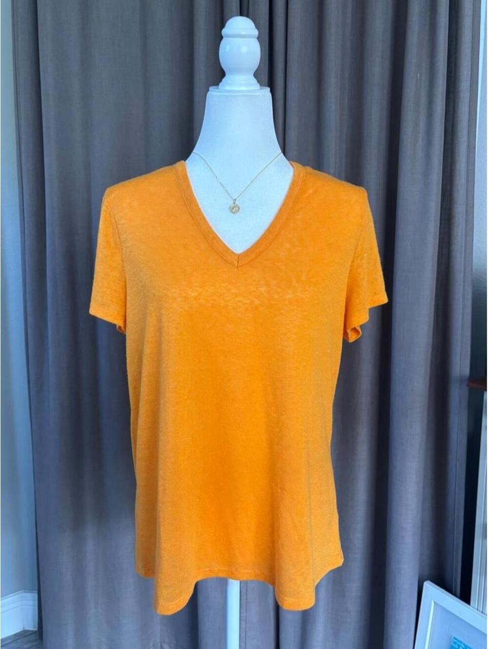 Bobeau Golden Orange Slub V-Neck Tee – XL